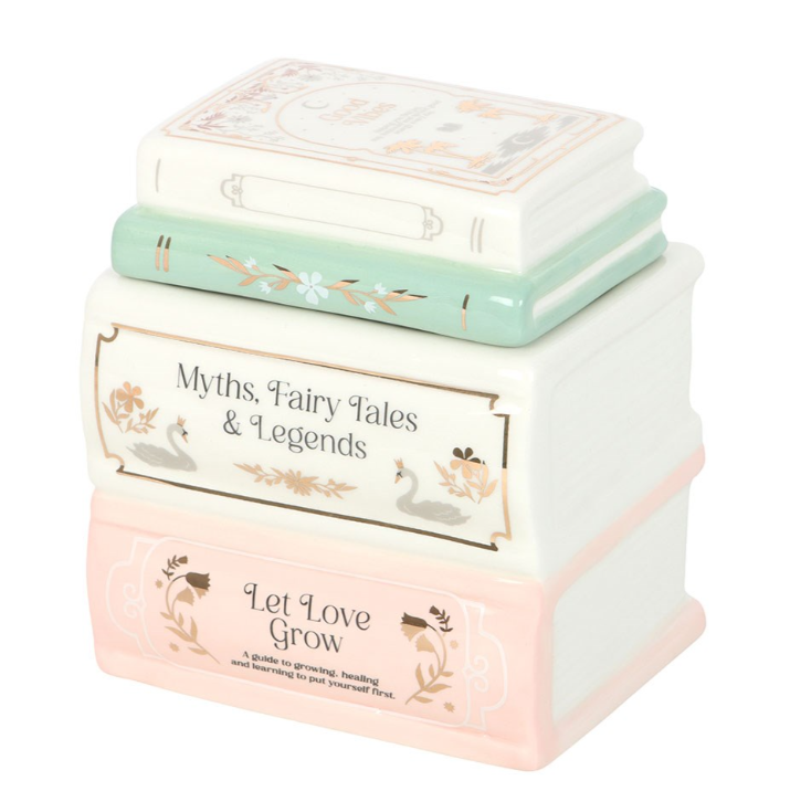 Boekenstapel geurbrander voor olie en waxmelts